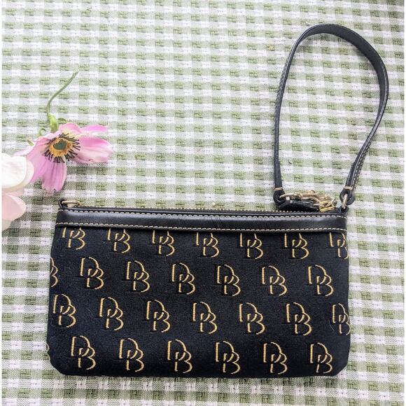 Dooney & Bourke Grooved Leather Top Zip Wristlet Clutch Black Gold DB Monogram - Picture 3 of 11